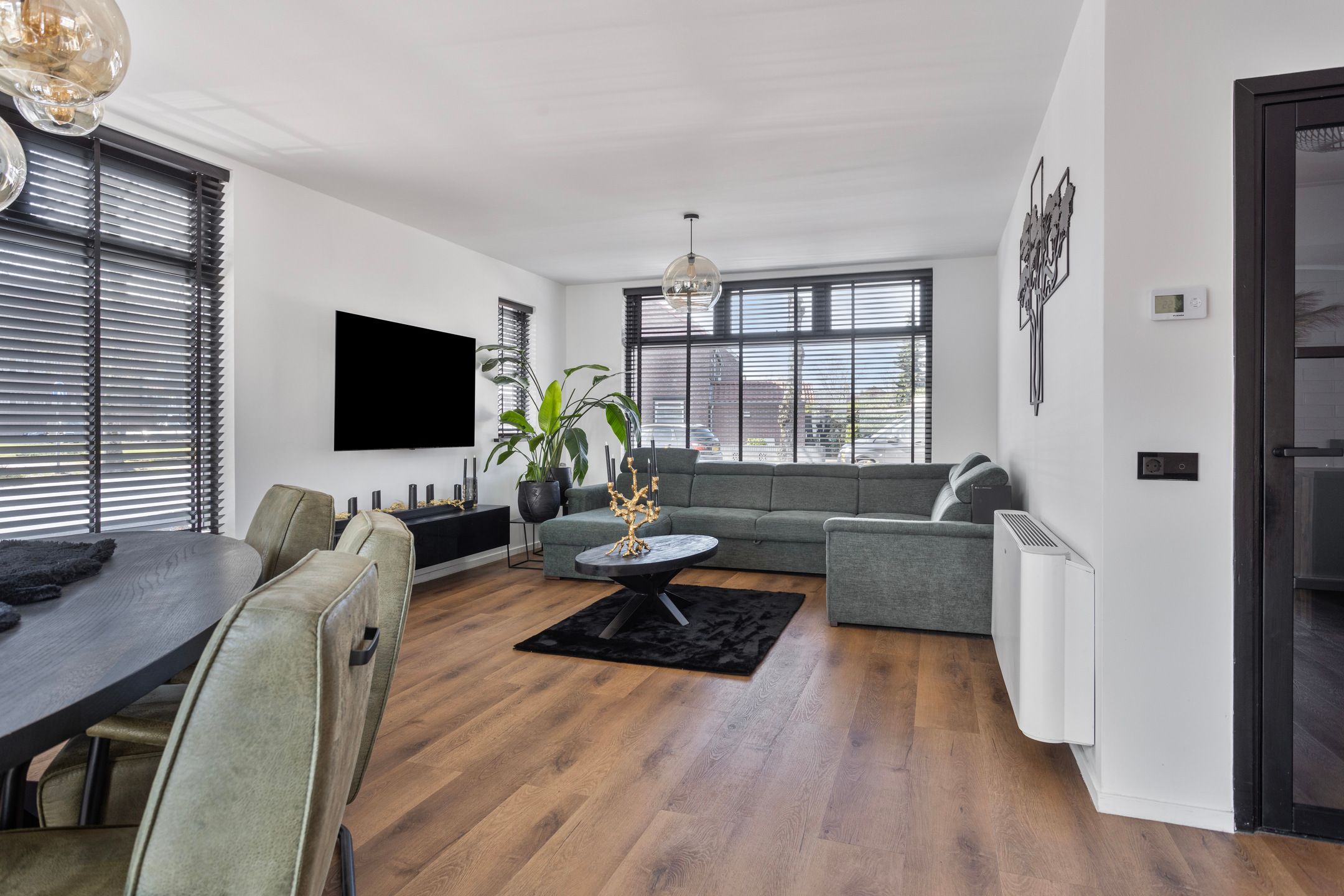 Foto 15 van Van Schendelstraat 19