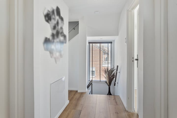 Foto 22 van Van Schendelstraat 19