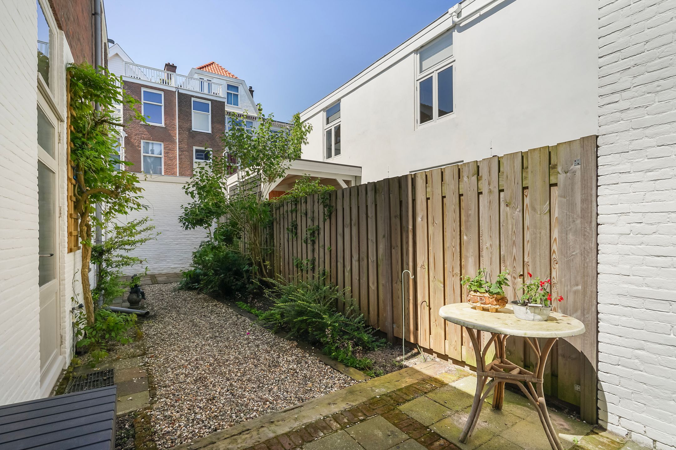 Photo 15 of Obrechtstraat 19