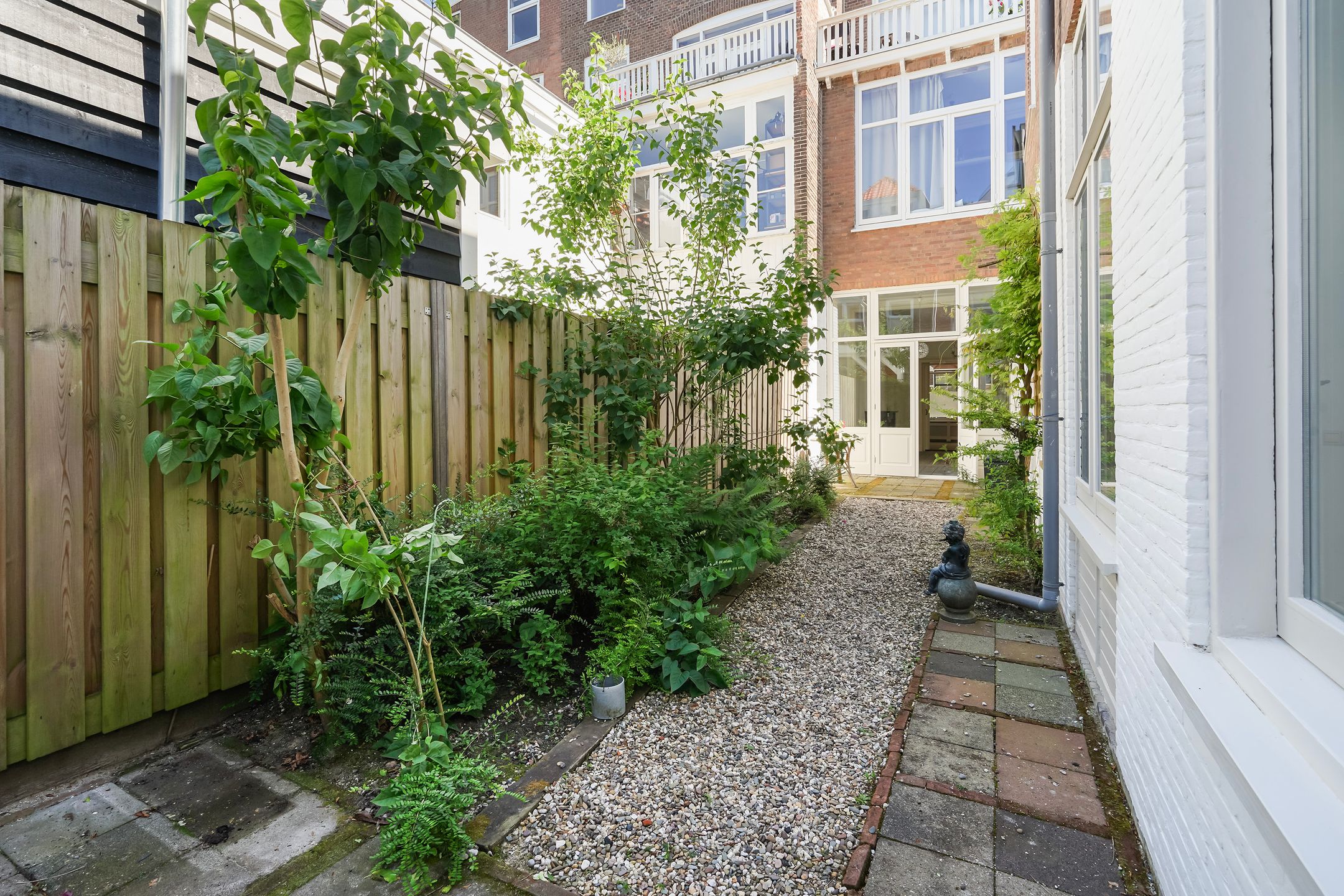 Photo 18 of Obrechtstraat 19
