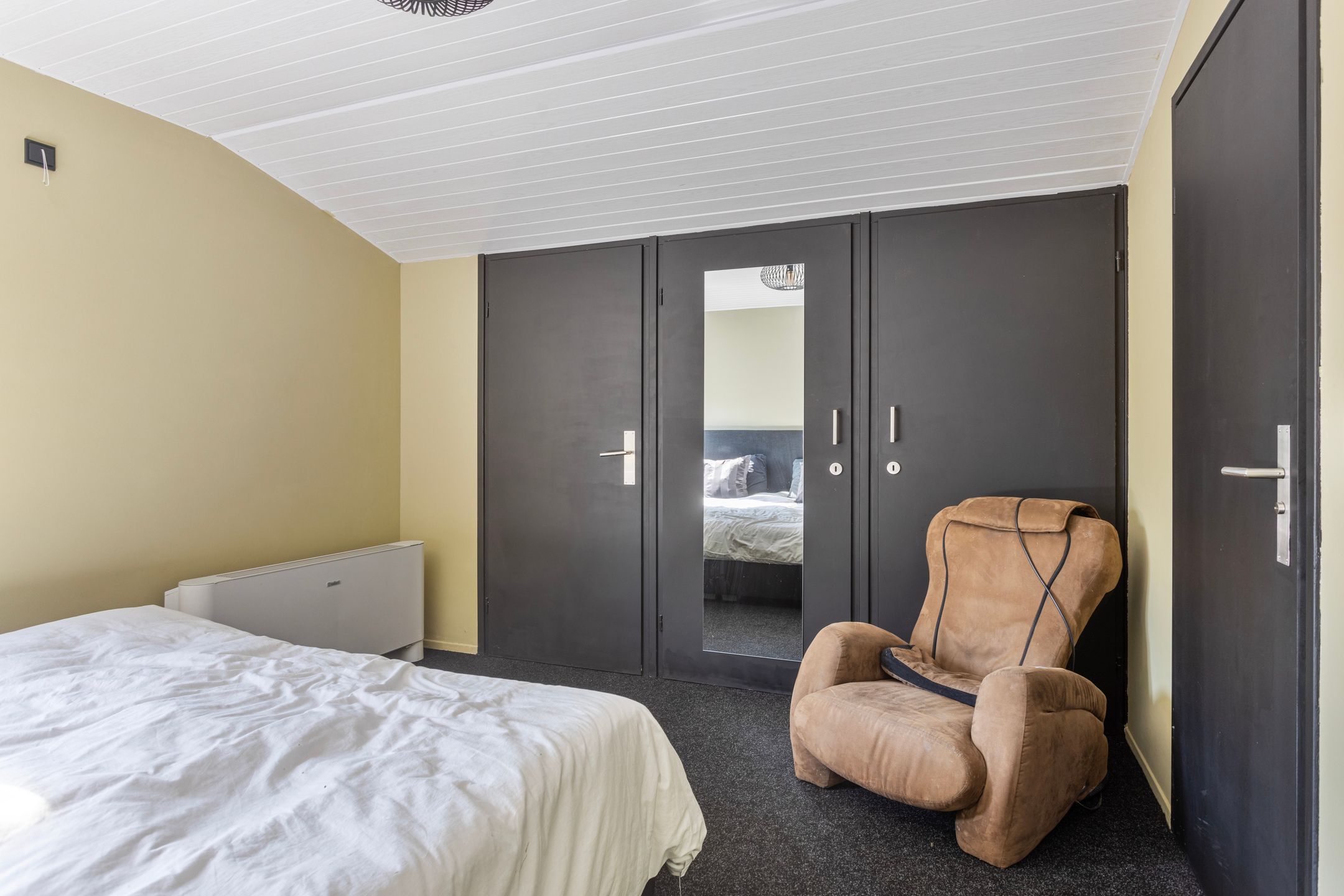 Foto 42 van Van Schendelstraat 19