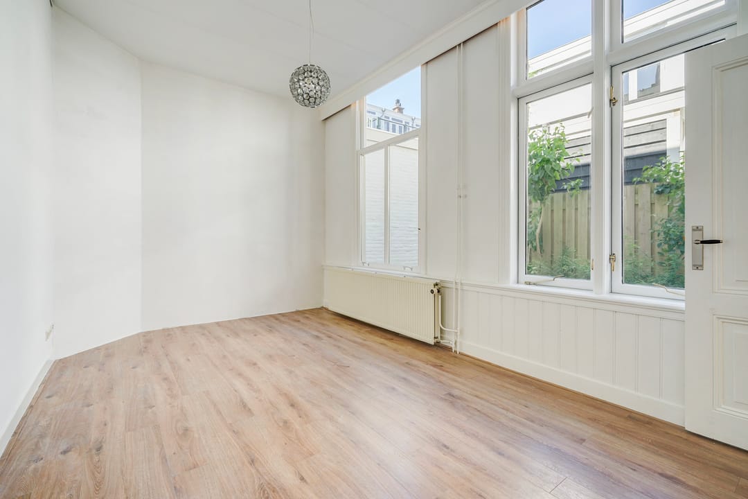 Photo 32 of Obrechtstraat 19