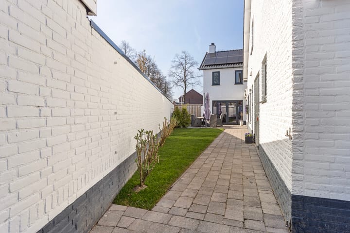 Foto 54 van Van Schendelstraat 19