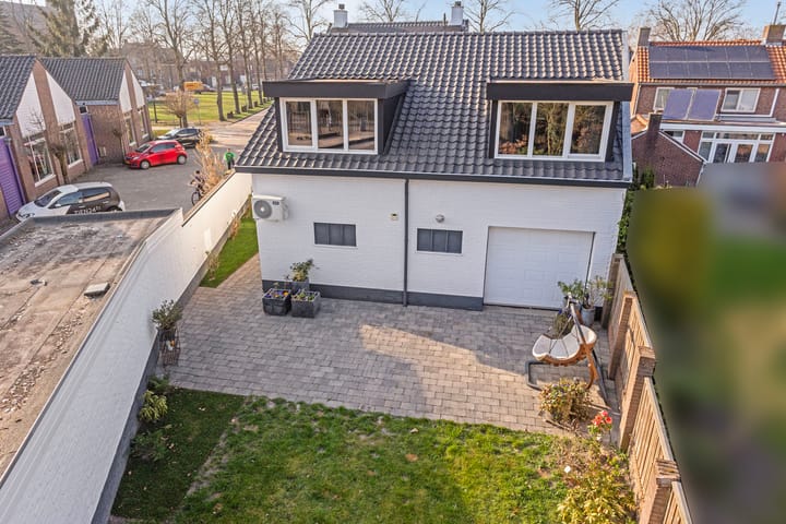 Foto 55 van Van Schendelstraat 19