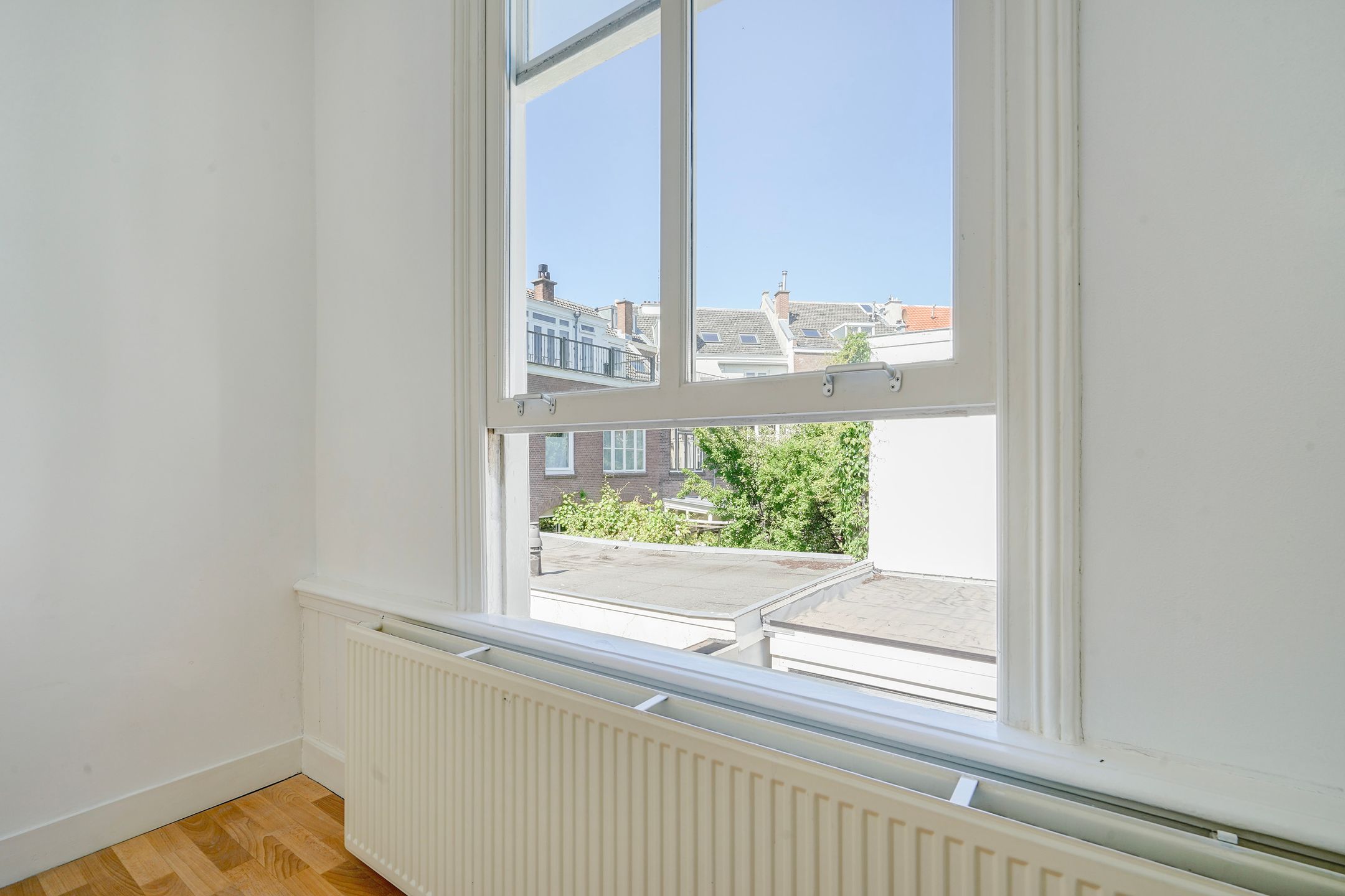 Photo 39 of Obrechtstraat 19