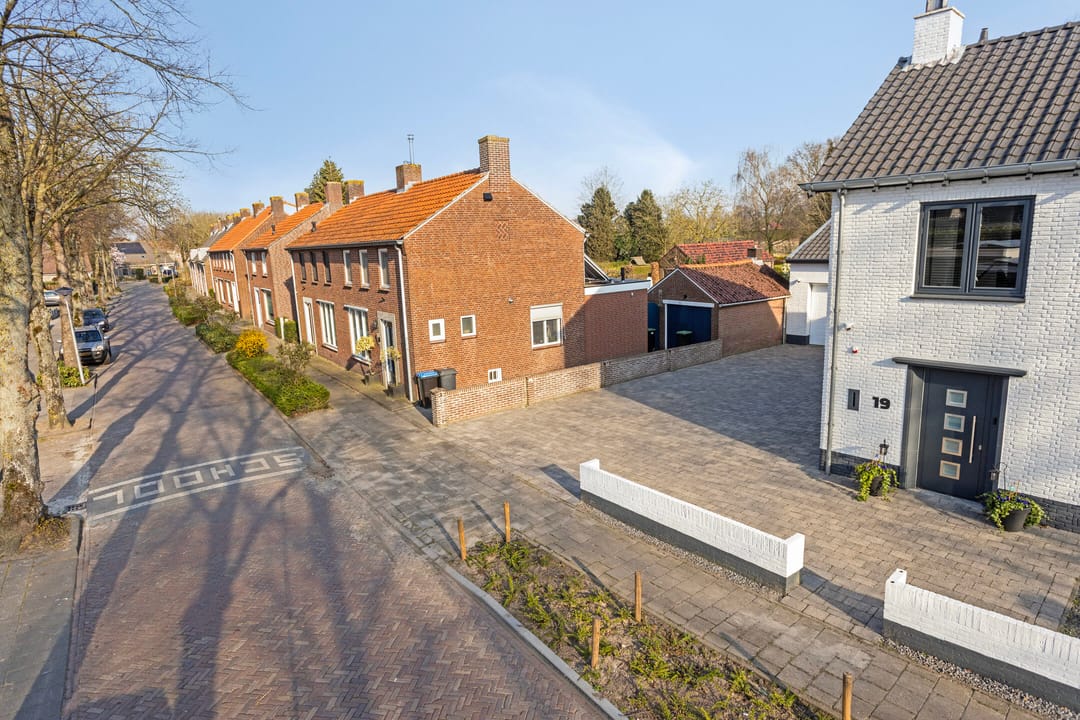 Foto 61 van Van Schendelstraat 19