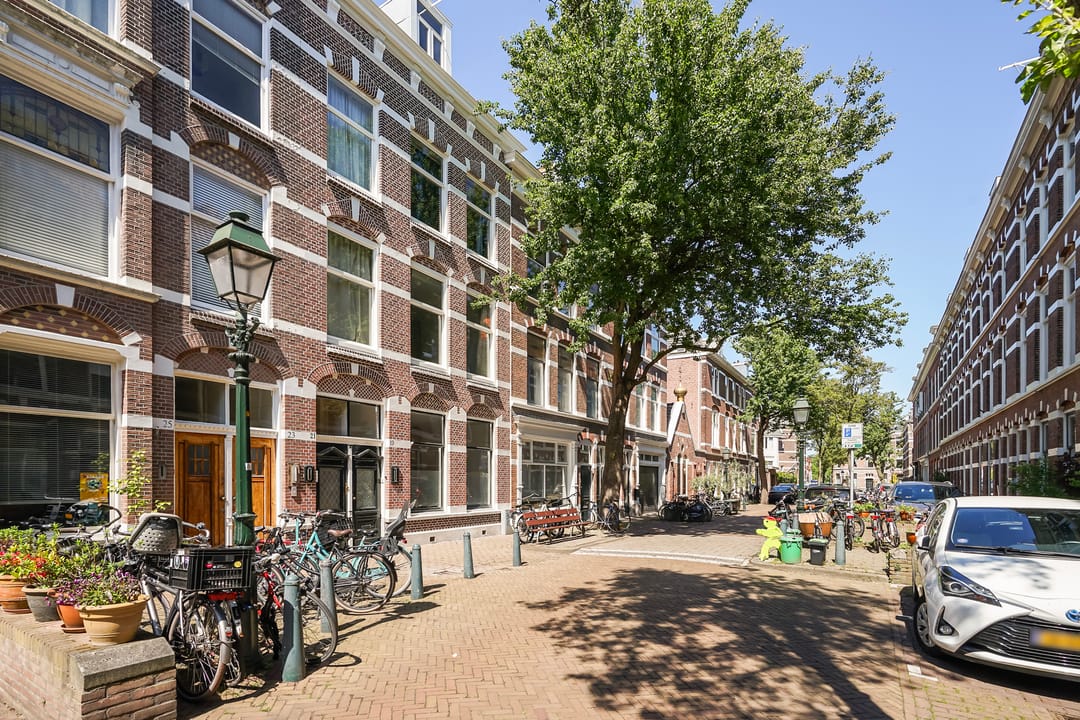Photo 46 of Obrechtstraat 19