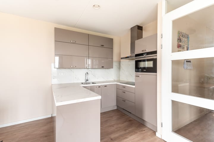 Foto 8 van Ambonstraat 76