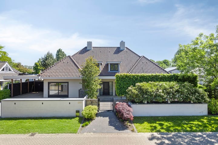 Photo 10 of De Scheifelaar 208