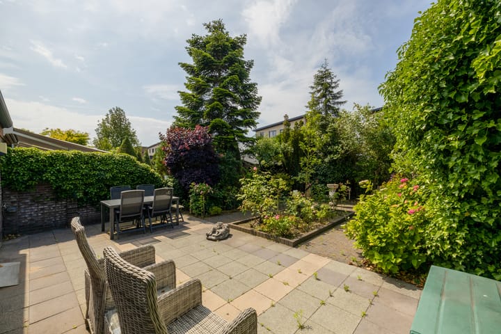 Foto 2 van Burgemeester Elsenpark 10