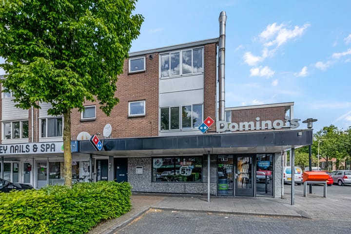 Foto 31 van Rozenplein 64