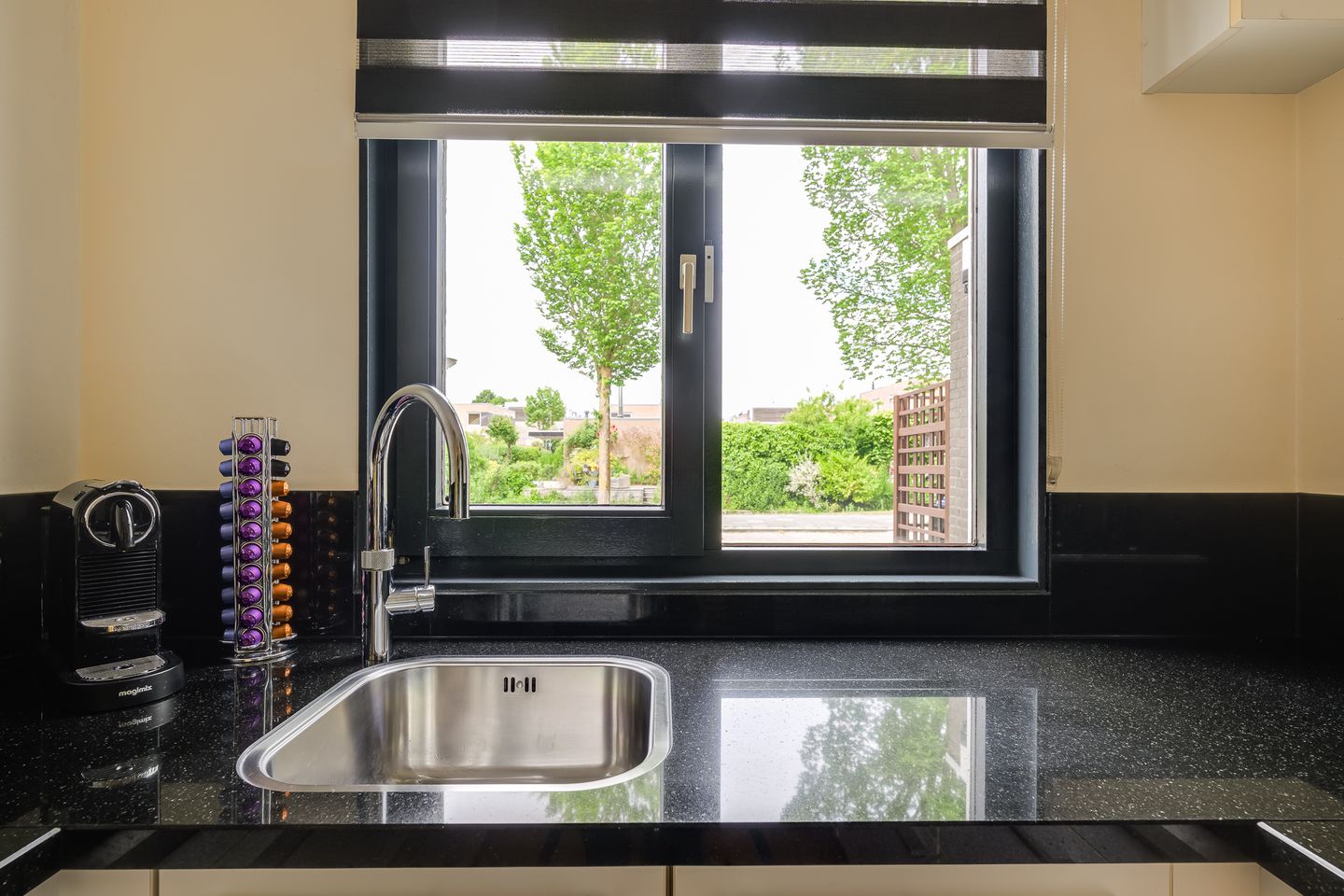 Foto 14 van Tommy Dorseykade 7