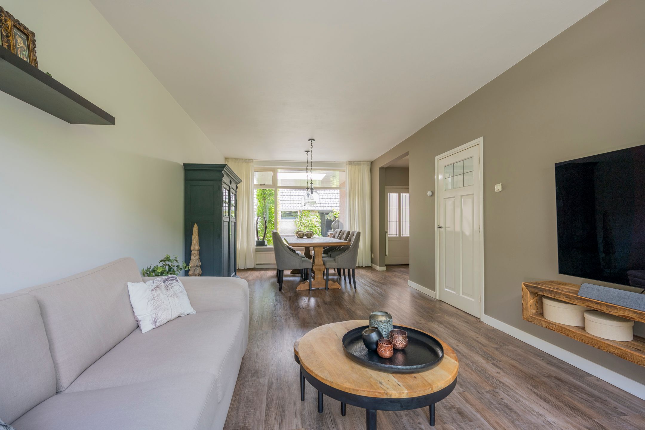 Foto 3 van Meidoornlaan 10