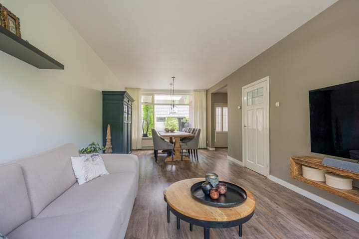 Foto 3 van Meidoornlaan 10