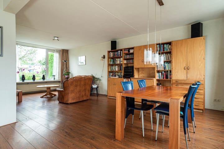 Photo 2 of Van Tuyllplein 11