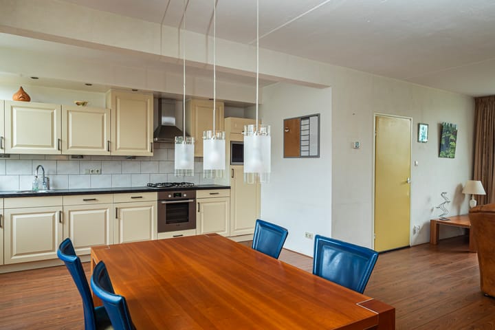 Photo 5 of Van Tuyllplein 11