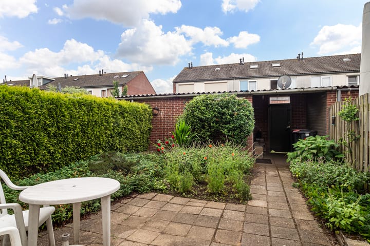 Photo 17 of Van Tuyllplein 11