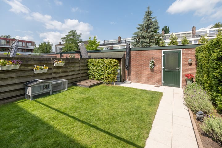 Foto 3 van Van Almondelaan 36