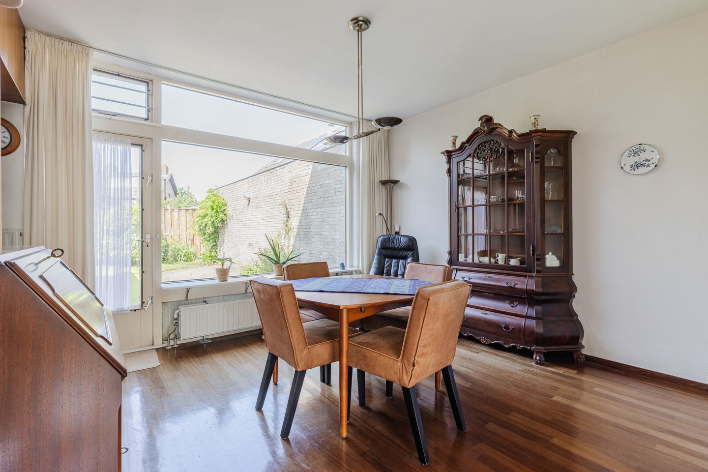 Photo 10 of Anna van Saksenlaan 11