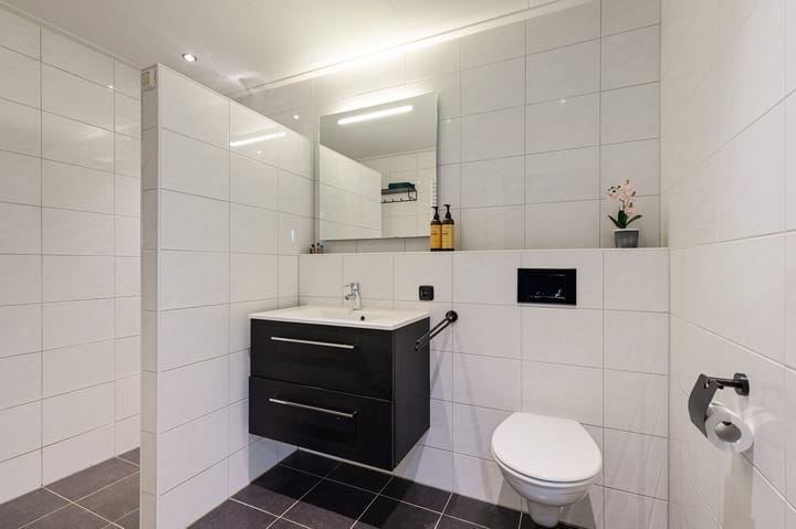 Photo 19 of Hege Buorren 23