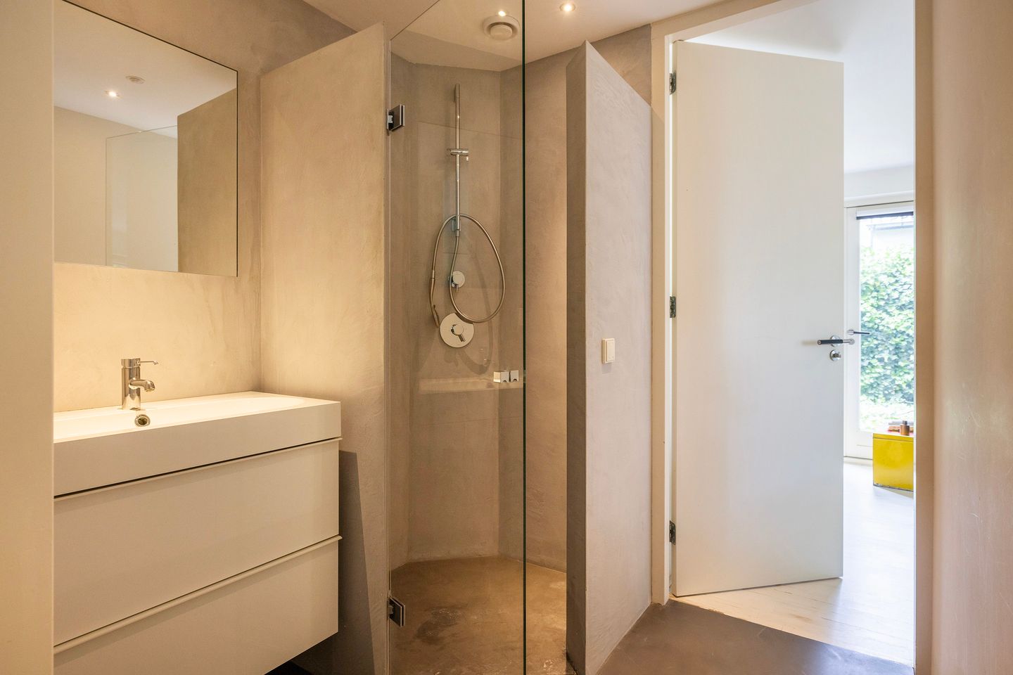 Foto 25 van Julianalaan 182