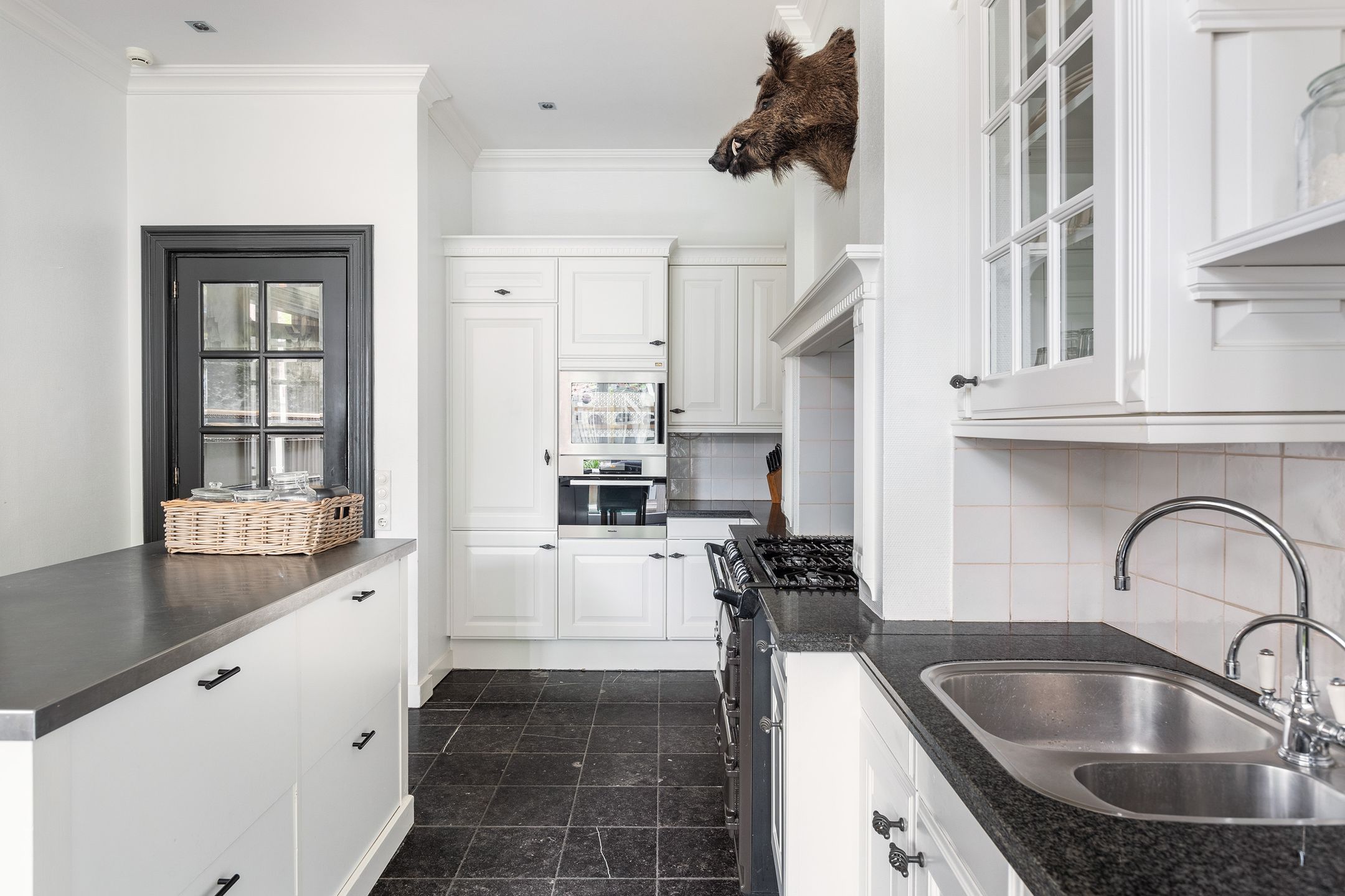 Foto 24 van Burg. Van der Lelykade 4