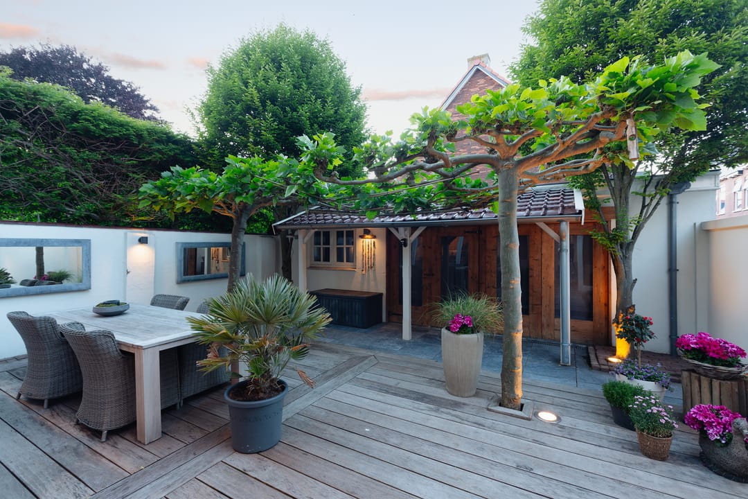 Foto 43 van Burg. Van der Lelykade 4