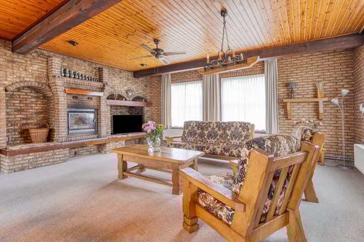 Photo 8 of Hoogvogelstraat 15