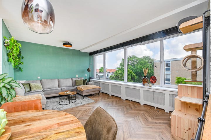 Foto 3 van Loosduinse Hoofdplein 214