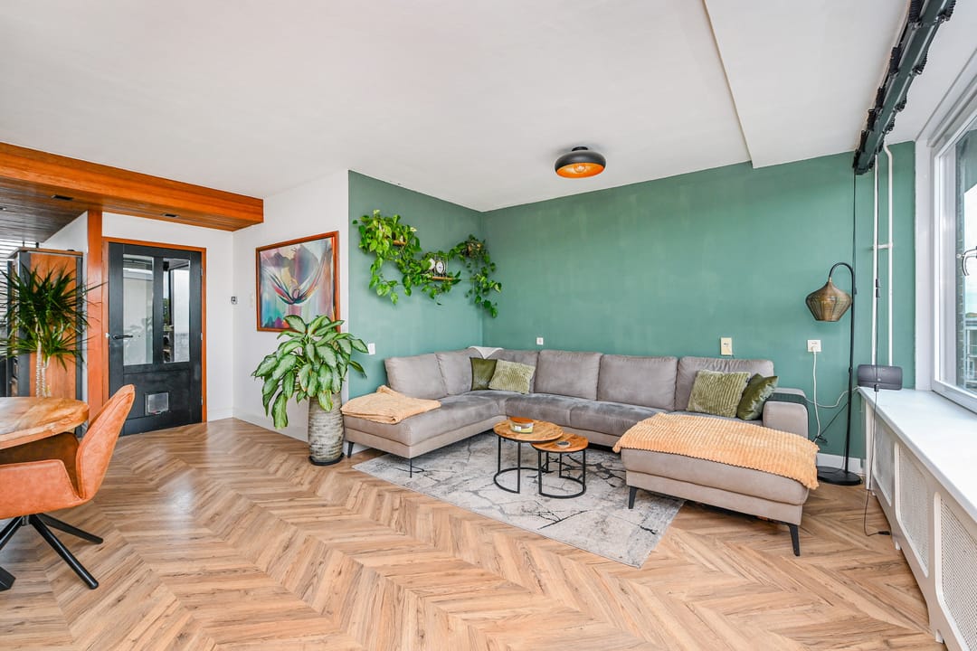 Foto 1 van Loosduinse Hoofdplein 214