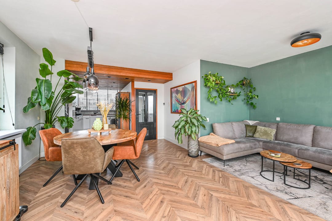 Foto 2 van Loosduinse Hoofdplein 214