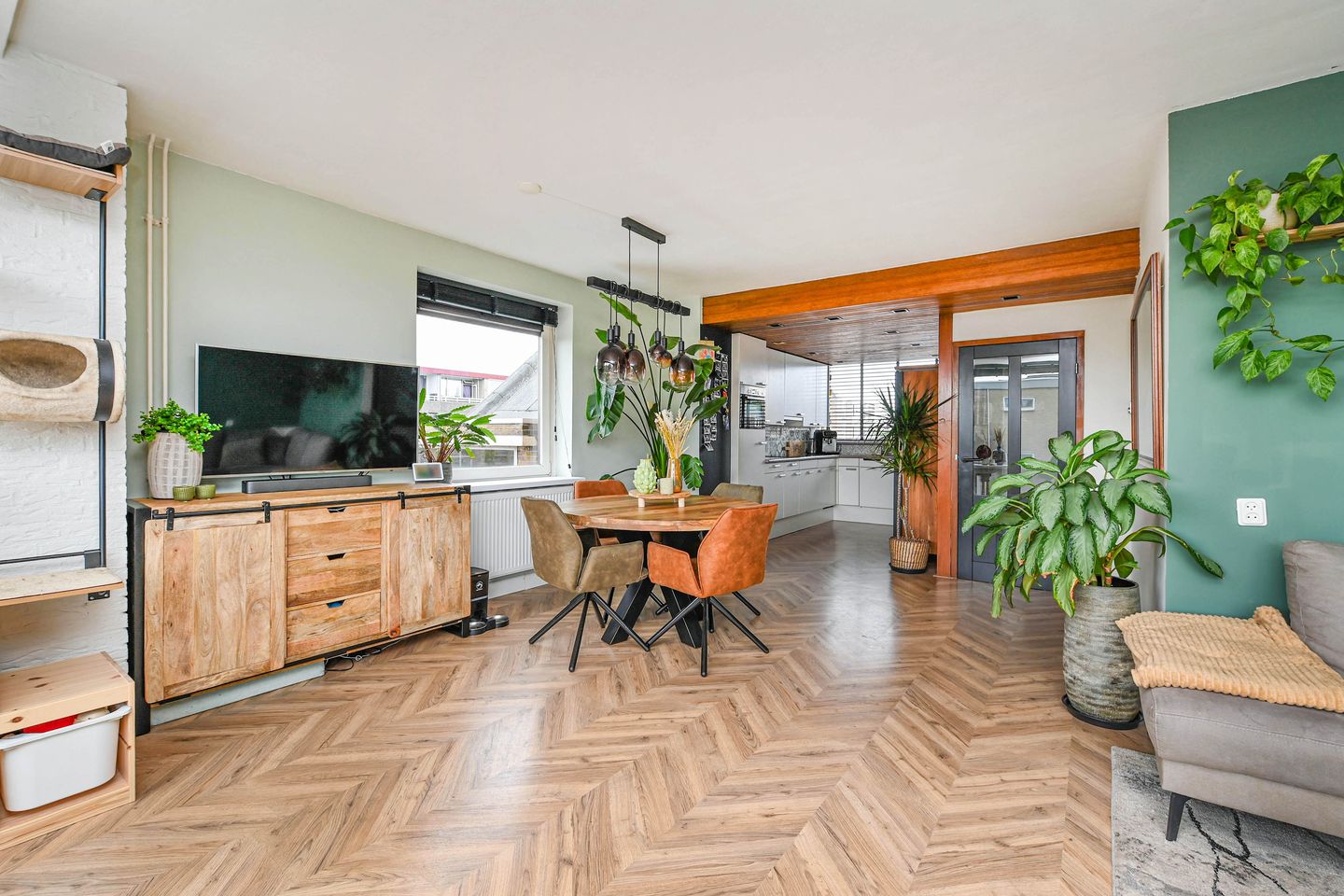 Foto 5 van Loosduinse Hoofdplein 214