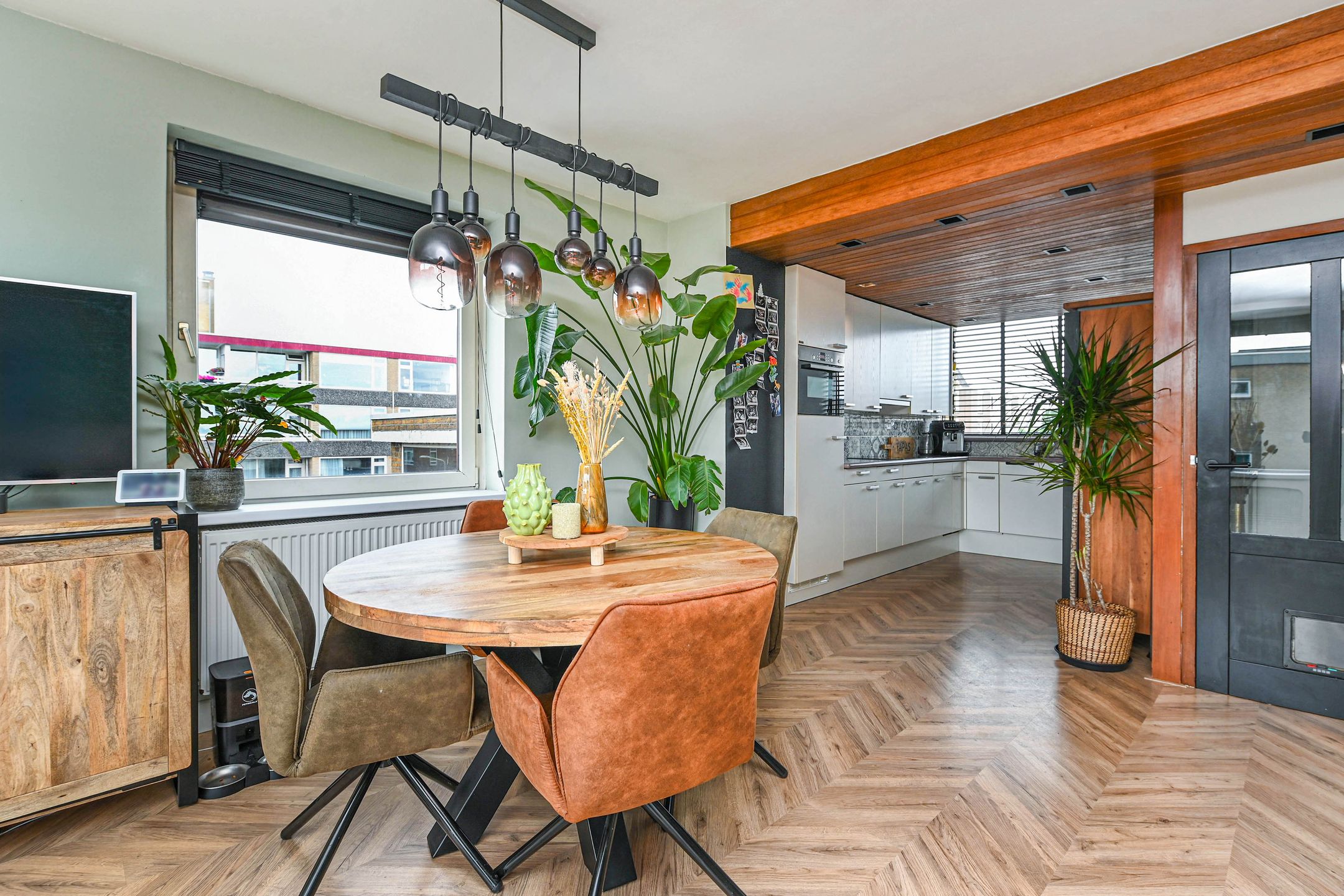 Foto 6 van Loosduinse Hoofdplein 214