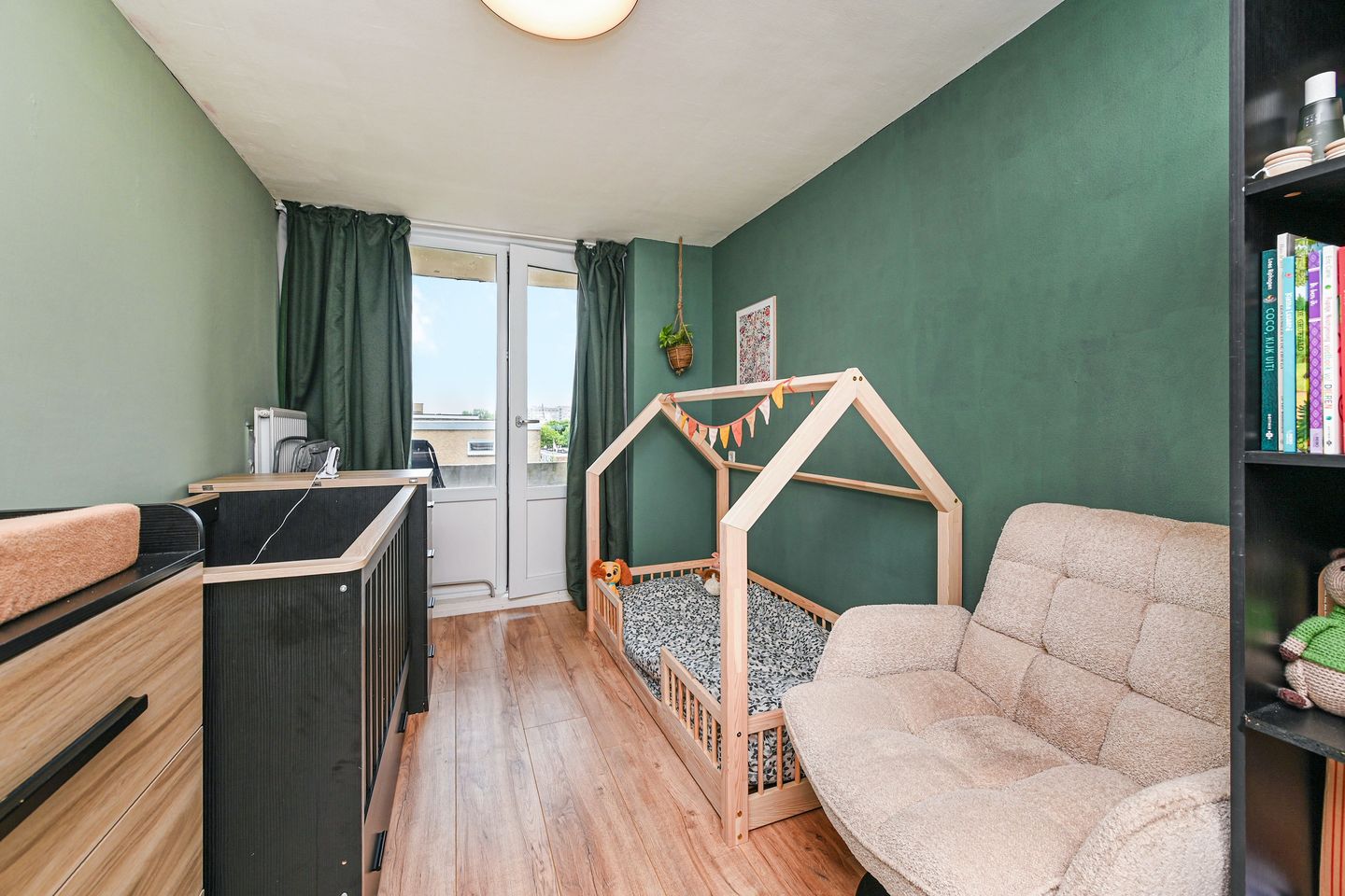 Foto 19 van Loosduinse Hoofdplein 214