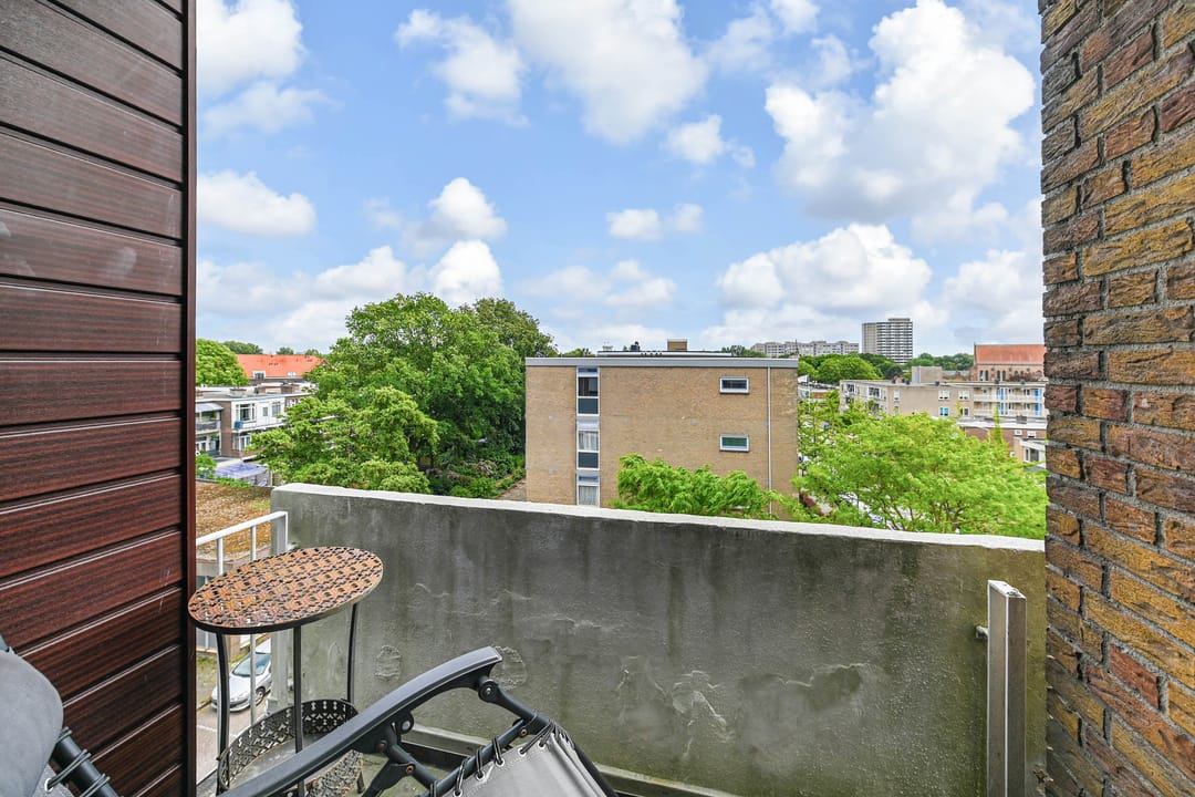 Foto 26 van Loosduinse Hoofdplein 214