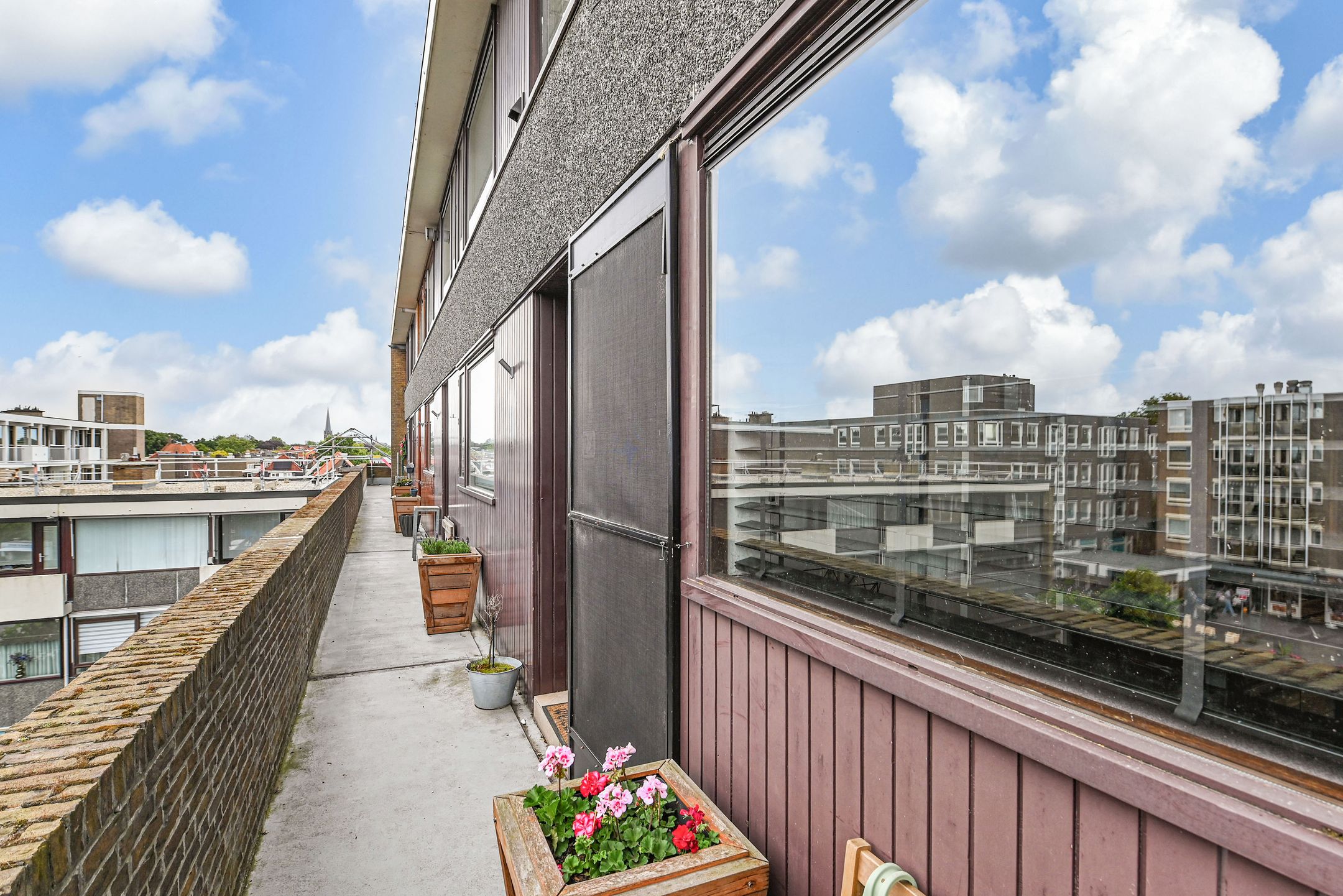 Foto 30 van Loosduinse Hoofdplein 214