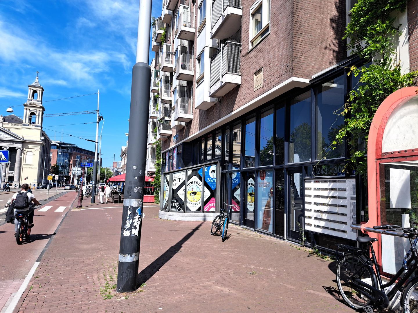 Bekijk foto 3 van Waterlooplein 241