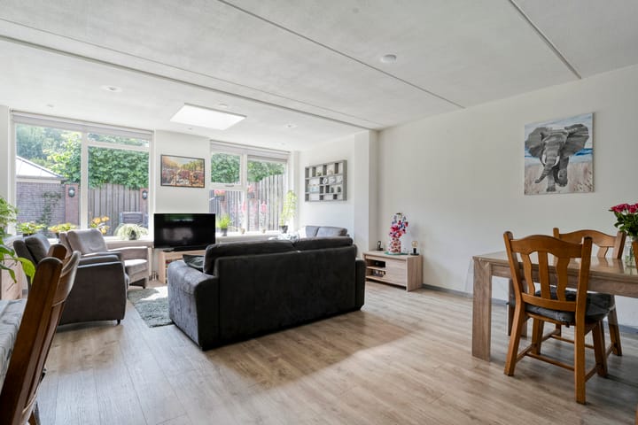 Foto 9 van Meester van Engbrinkstraat 12