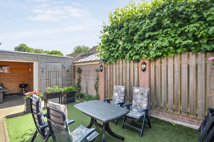 Foto 36 van Meester van Engbrinkstraat 12