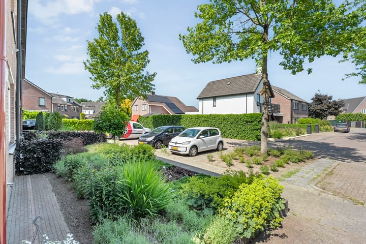 Foto 42 van Meester van Engbrinkstraat 12