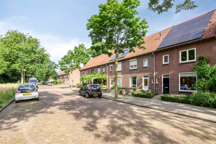 Foto 2 van Locatellistraat 16