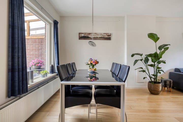 Foto 11 van Locatellistraat 16