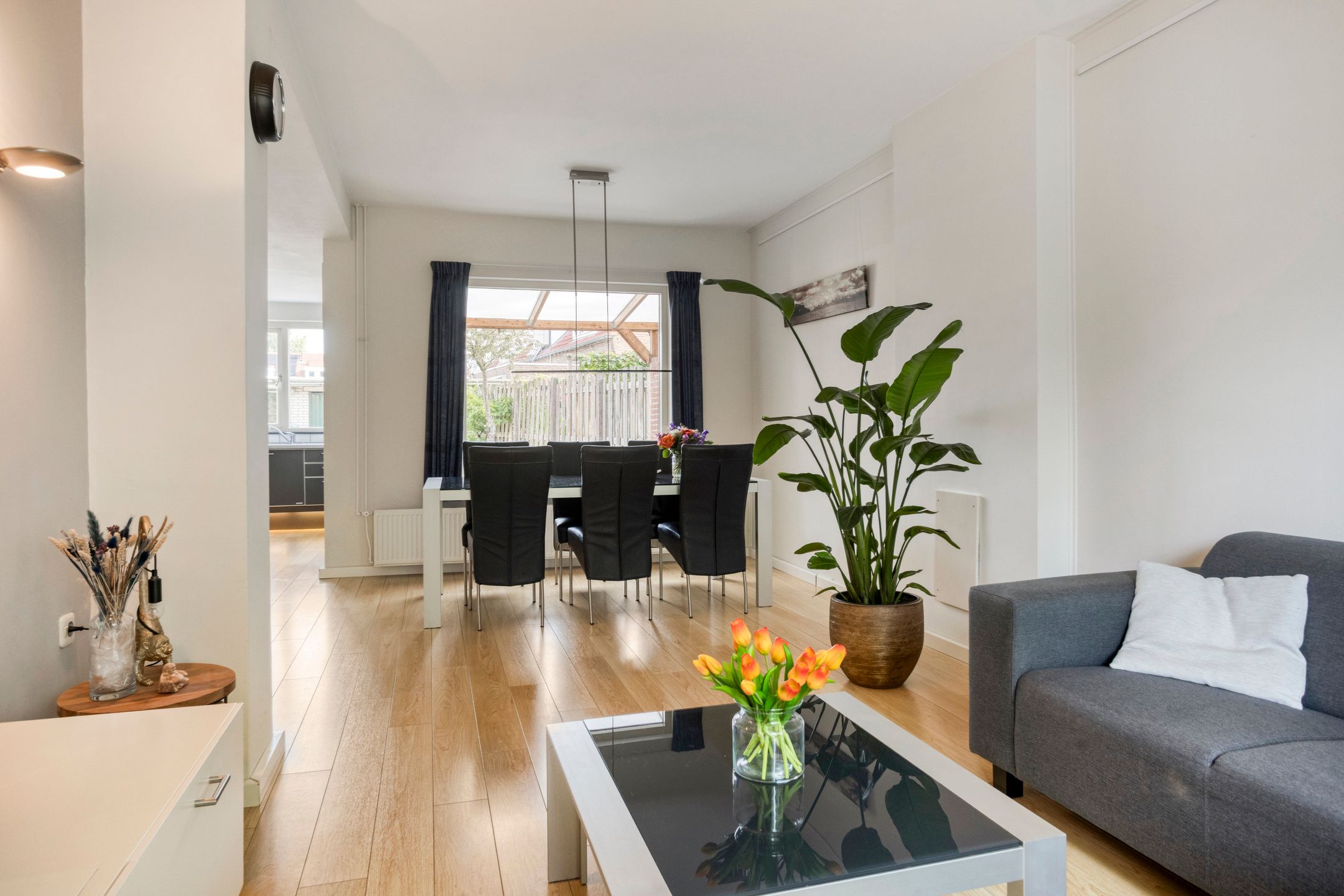 Foto 9 van Locatellistraat 16