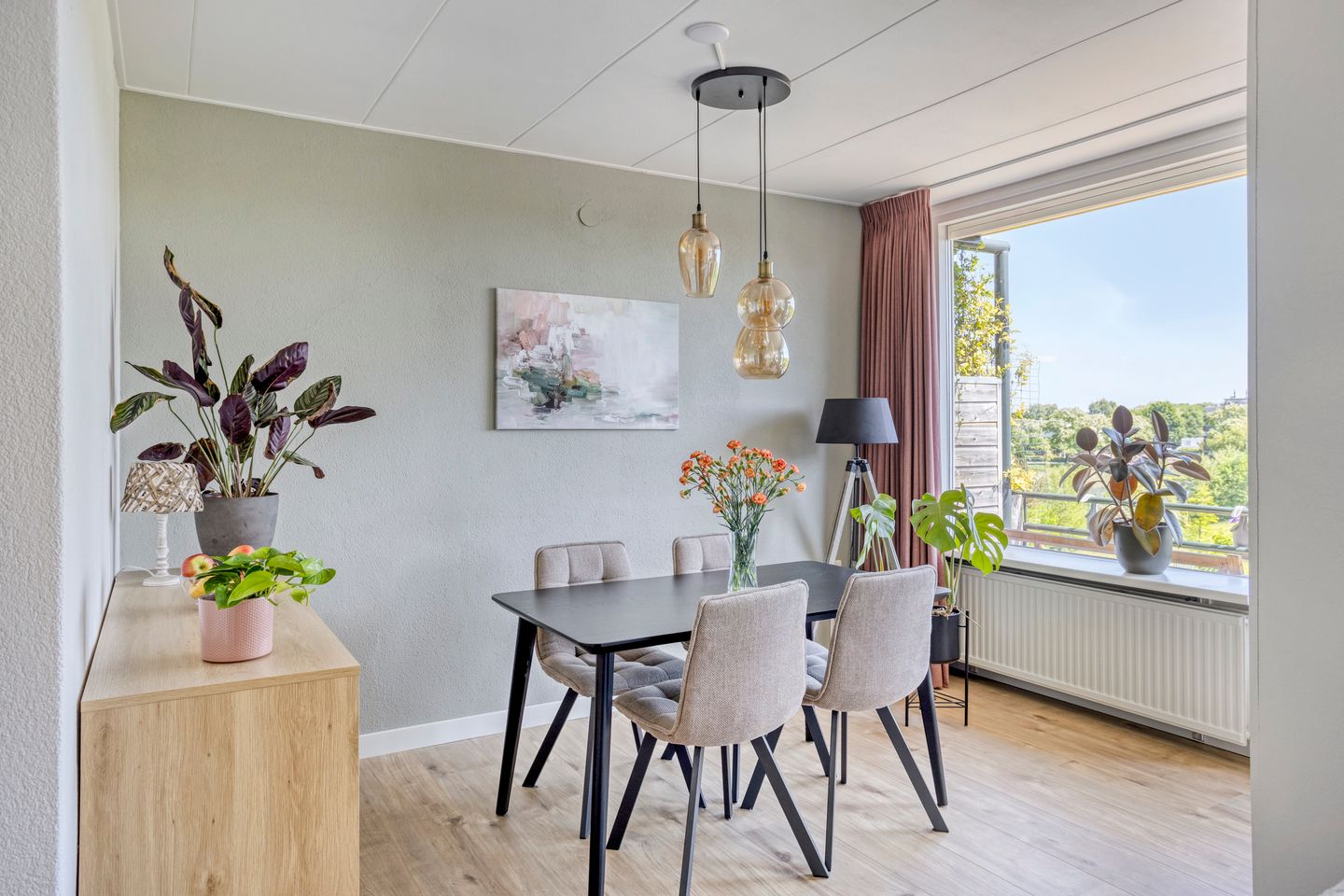 Foto 10 van Albardastraat 28