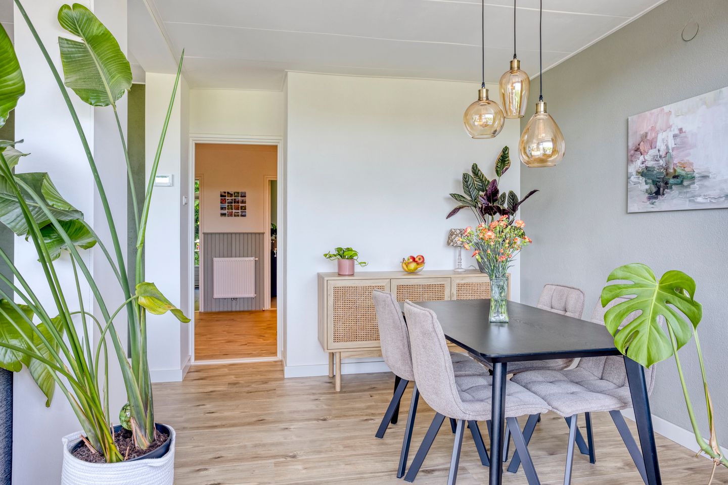 Foto 14 van Albardastraat 28