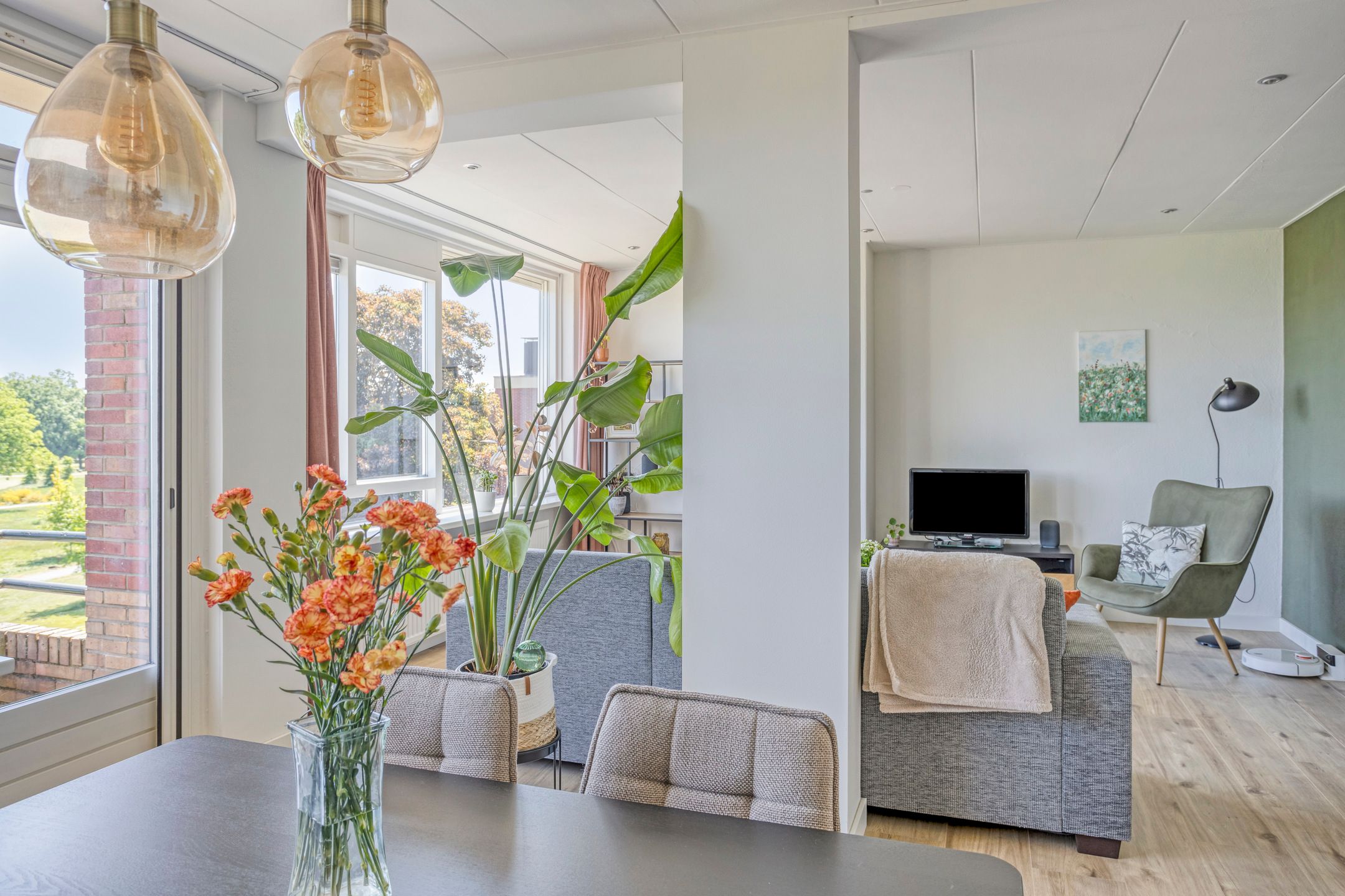 Foto 15 van Albardastraat 28