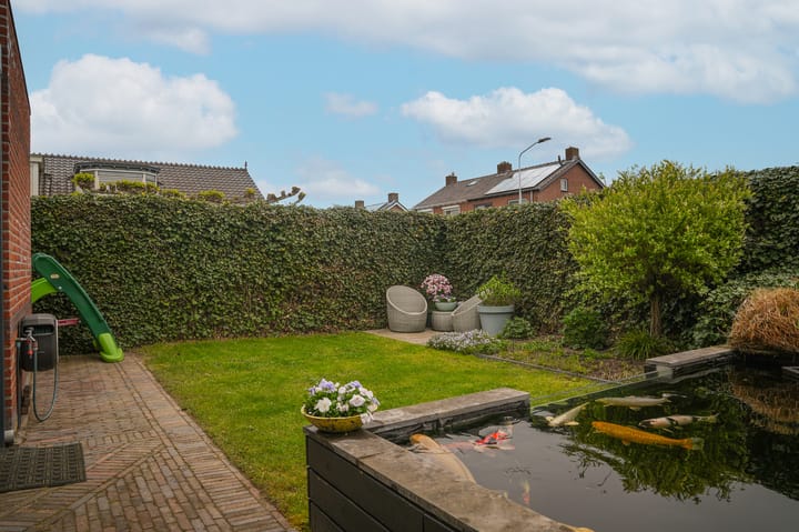 Foto 42 van Pinksterbloemstraat 1