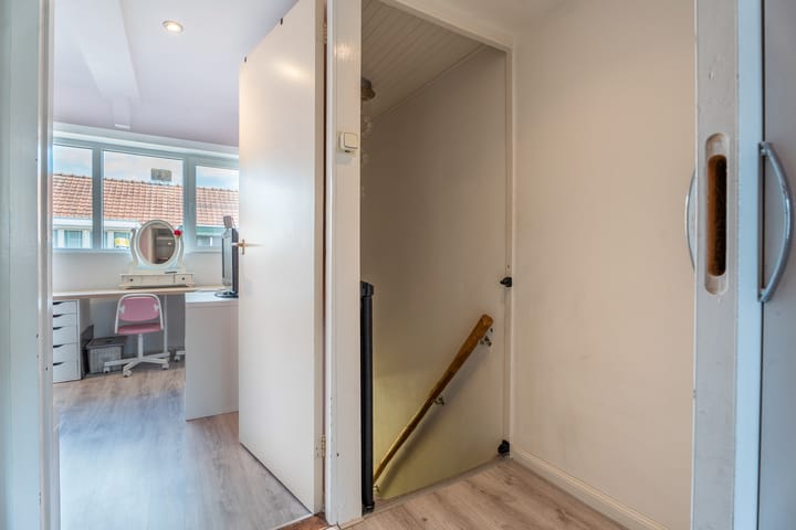 Foto 12 van Outshoornstraat 61