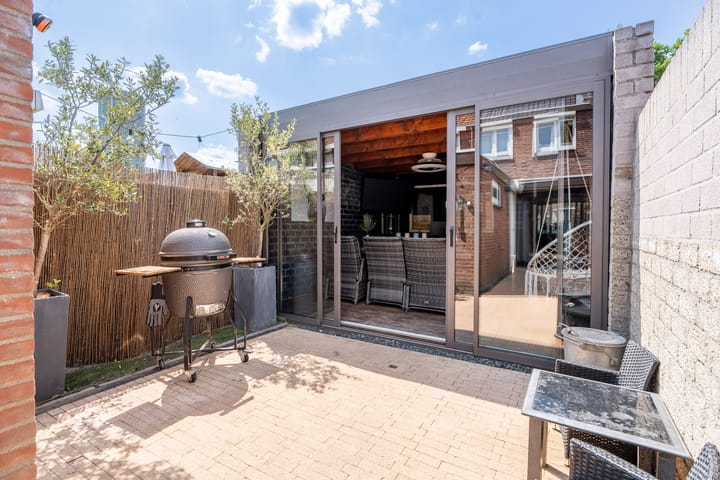 Foto 20 van Outshoornstraat 61