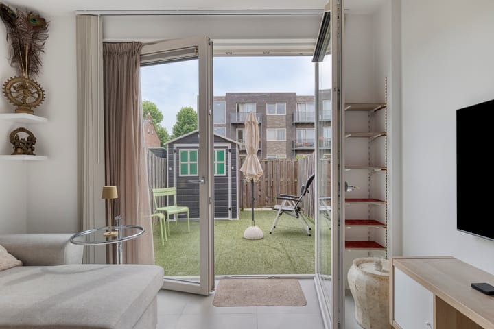 Foto 6 van Hoofdweg 676-G